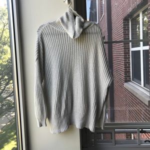 LEITH turtleneck sweater